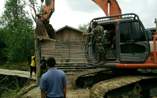 Pra TMMD ke-101, Kodim 0314/Inhil Bikin Jembatan Darurat