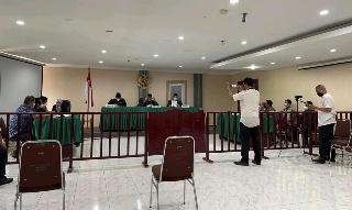 Rektor UIN Tak Hadir Sidang Sengketa dengan Dosen di KI Riau