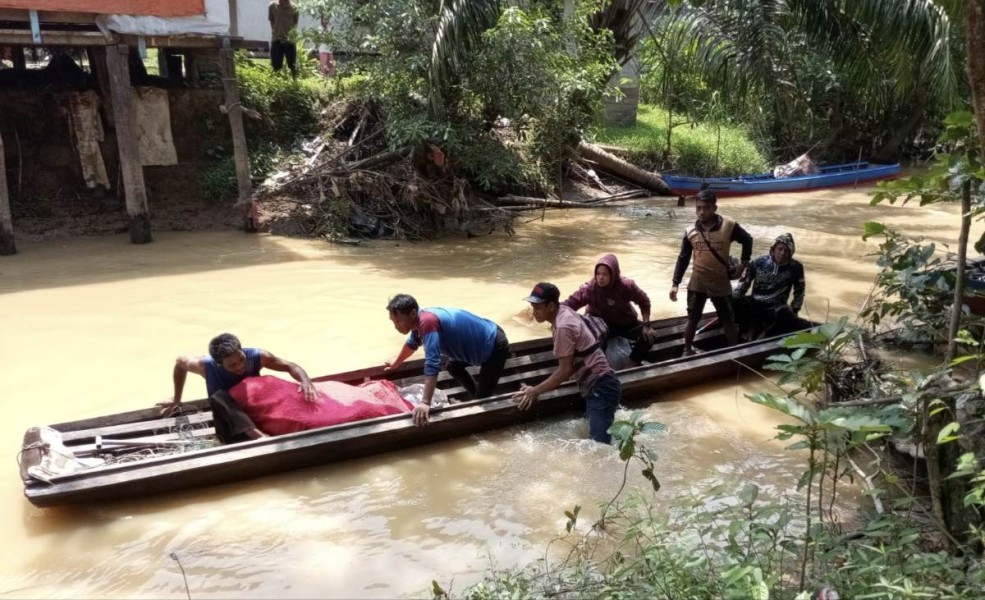 Nelayan Kampung Pulau Rengat Hilang Ditemukan Mengapung