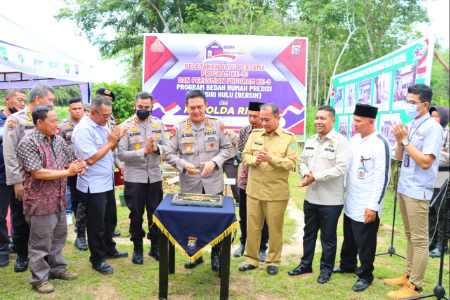 Kapolda Riau Apresiasi Program BERSIH Polres Inhu