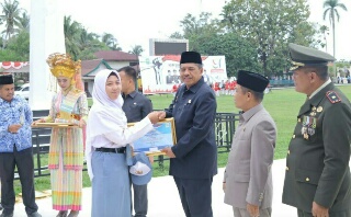 Siswi Asal Kab Siak Raih Penghargaan Karya Tulis soal Sampah