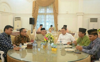 Dukung Pembangunan, Bupati Wardan Harap Komunikasi Antar OPD Inhil dan Riau Semakin Meningkat