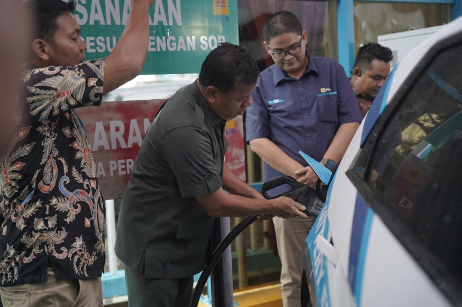 Pembangunan Infrastruktur Kendaraan Listrik Rampung, PLN Operasikan SPKLU Pertama di Kuansing Riau