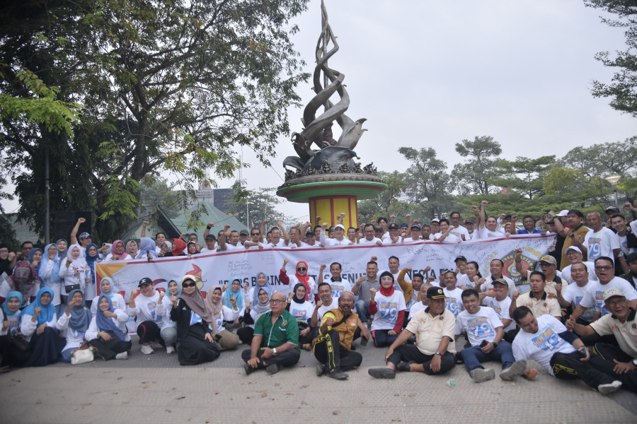 Puncak Peringatan HPN 2025 Dimulai dengan Jalan Santai hingga Ikrar Anti Korupsi