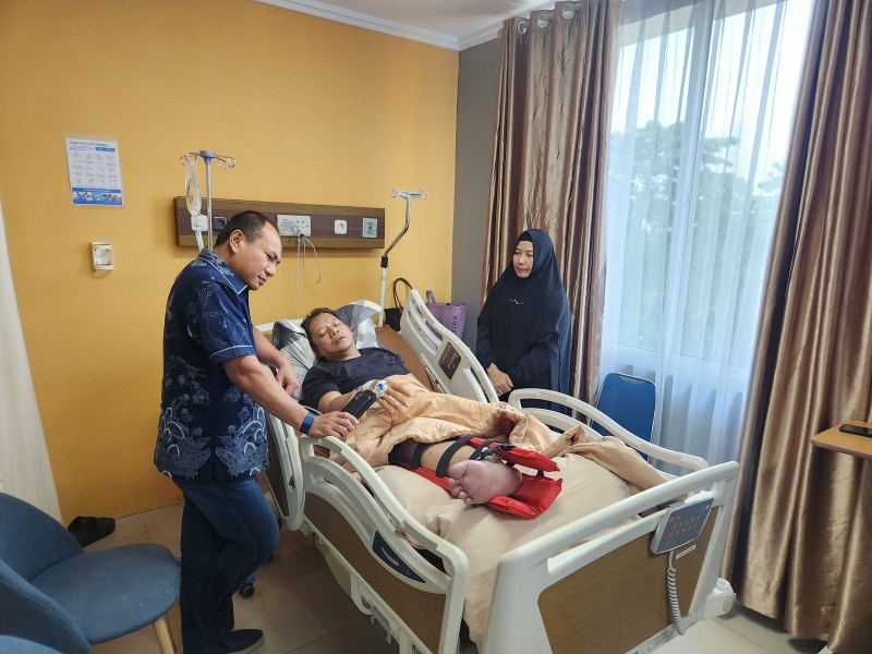 Kapolda Riau Jenguk Wakapolres, Korban Tabrak Balap Liar