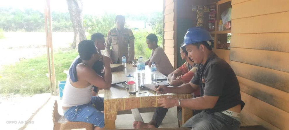 Bhabinkamtibmas Polsek Koto Gasib Laksanakan Cooling System Menjelang Pilkada 2024