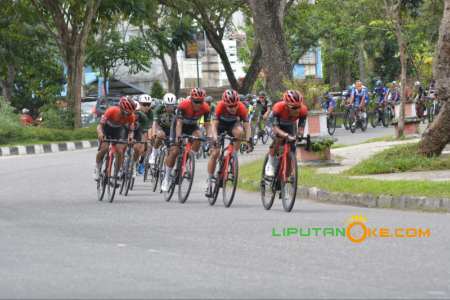 Etape III Tour de Siak City Race Pekanbaru, Malam Ini Clossing Ceremony di Halaman Kantor Gubri