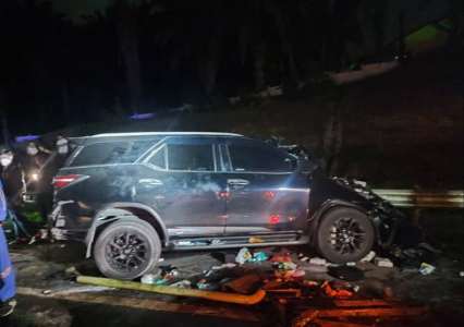Fortuner Tabrak Truk di Tol Permai, 2 Tewas