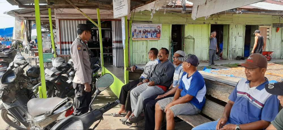 Polsek Tembilahan Hulu Minta Masyarakat Desa Pulau Palas Jaga Persatuan Pilkada 2024