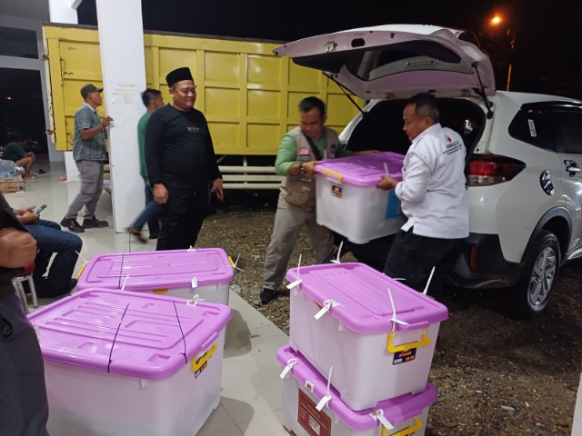 Serah Terima Logistik Pilkada 2024 Berlangsung Aman di Kecamatan Bangun Purba
