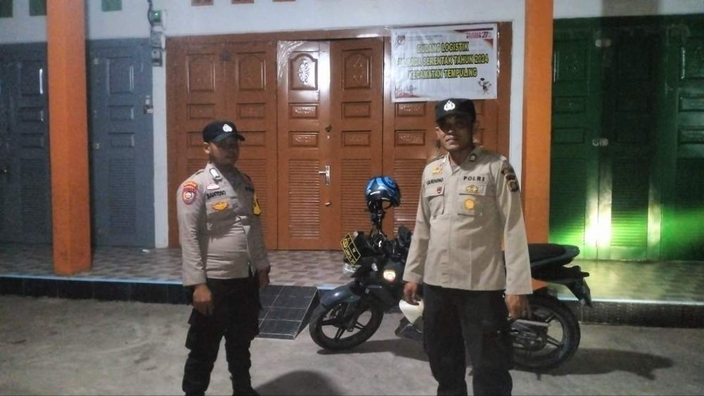 Polsek Tempuling Tingkatkan Keamanan Jelang Pilkada dengan Patroli dan Edukasi Masyarakat