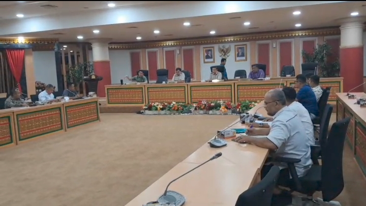 DPRD Riau Desak Pemkab Kampar Selesaikan Sengketa Lahan KNES-KOPOSAN