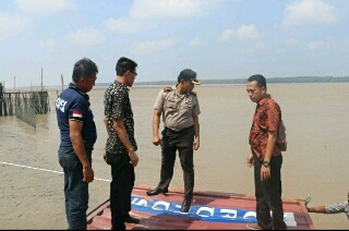 Duh... Ini Ternyata Isi Peti Kemas yang Ditemukan Nelayan di Inhil 