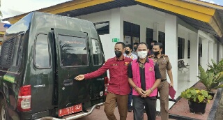 Kejari Inhu Tahan Kades Terkait Kasus Dugaan Korupsi Dana Desa