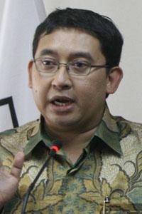 Fadli Zon Minta Dibuktikan
