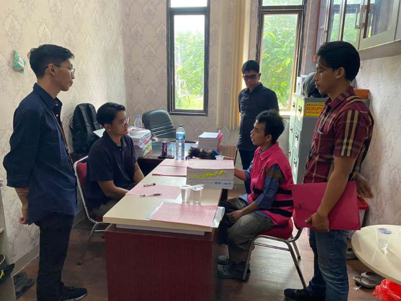 Diduga Selewengkan Dana Desa, JPU Kejari Jebloskan Mantan Kades Teratak Kampar ke Penjara