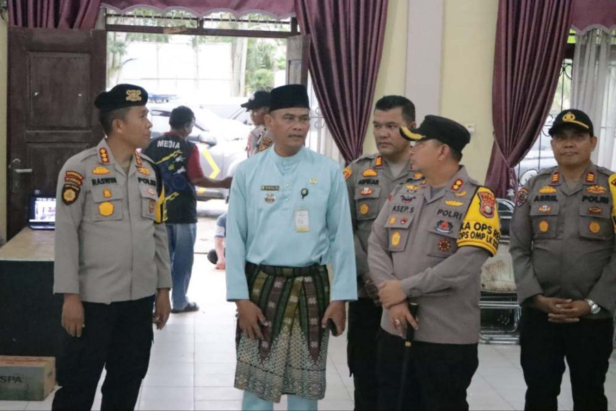 Pastikan Rapat Pleno Pilkada Berjalan Aman, Pamatwil dan Kapolres Siak Lakukan Peninjauan di Beberapa Kecamatan