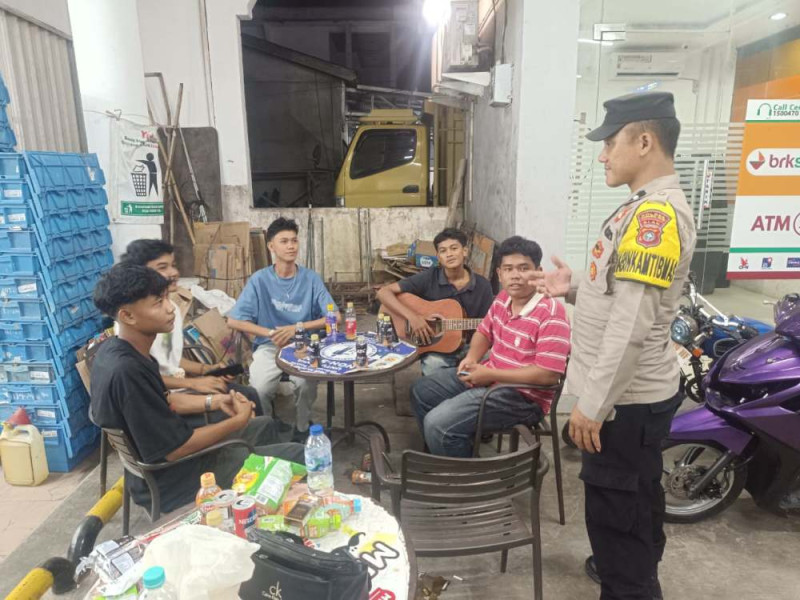 Gelar KRYD Malam Hari, Polsek Tempuling Ajak Pemuda Sukseskan Pilkada 2024