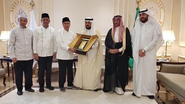 Gubri Syamsuar Bertemu Wasekjen di Kantor Pusat Mekkah, Organisasi Liga Muslim Dunia Siap Bantu Maqari