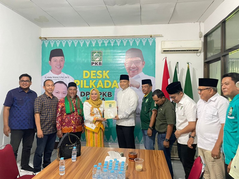 Serius Maju Walikota Pekanbaru, Ida Yulianti Susanti Kembalikan Formulir ke PDI-P dan PKB