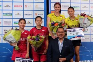 Rizki/Della Bawa Pulang Gelar dari Belanda