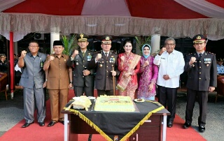 Wakili Bupati Inhil, Asisten I Setda Hadiri Upacara HUT Bhayangkara ke-72