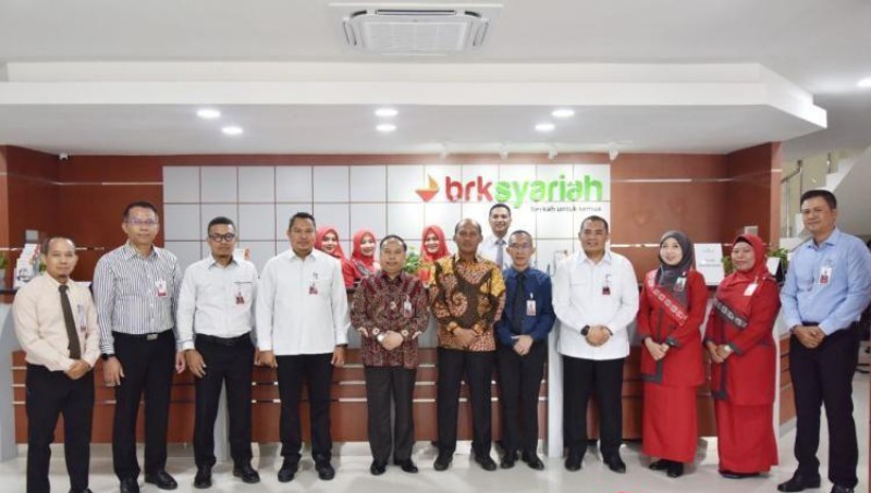 Buka Kantor di Jalan Arifin Achmad, BRKS Berikan Kemudahan Layanan Bagi Nasabah