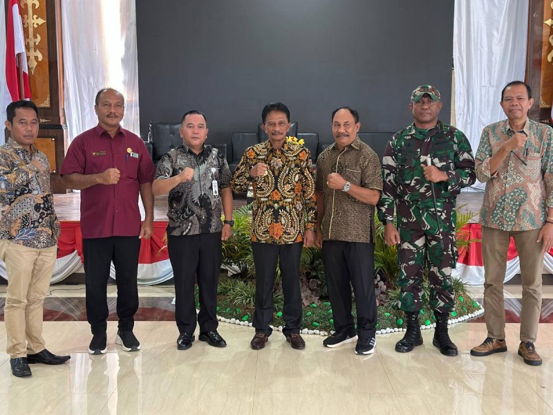 Plt Kajari SBB Hadiri Konsultasi Publik Rancangan Awal RKPD Tahun 2026 Kabupaten SBB