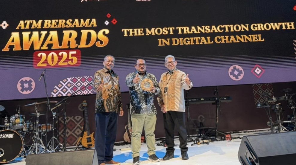 Catatkan Peningkatan Transaksi Digital, BRK Syariah Terima Penghargaan dari PT Artajasa