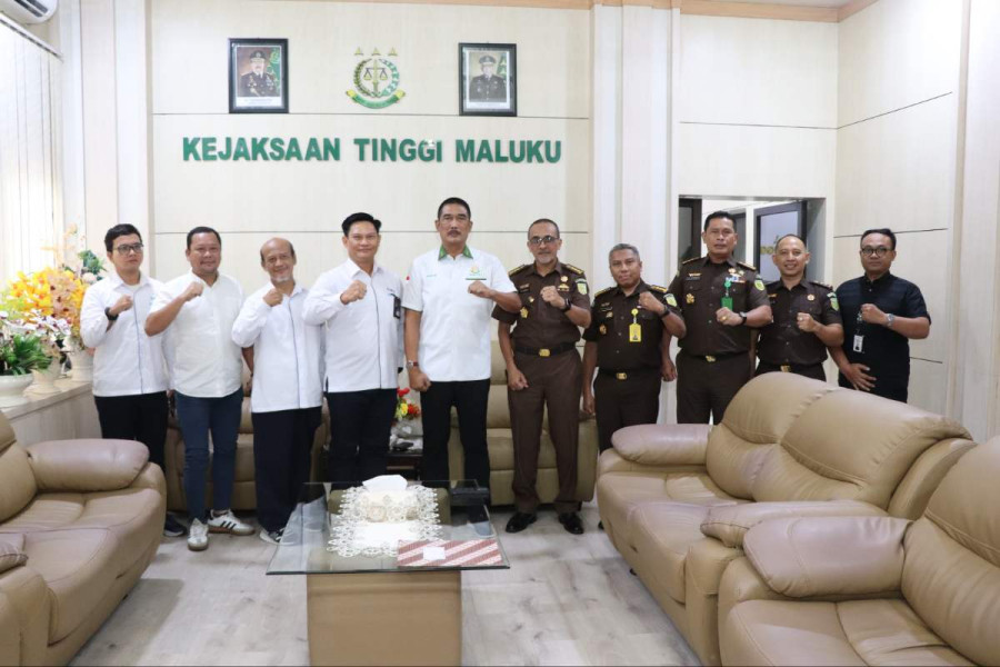 Pelni Cabang Ambon Kunjungi Kejati Maluku