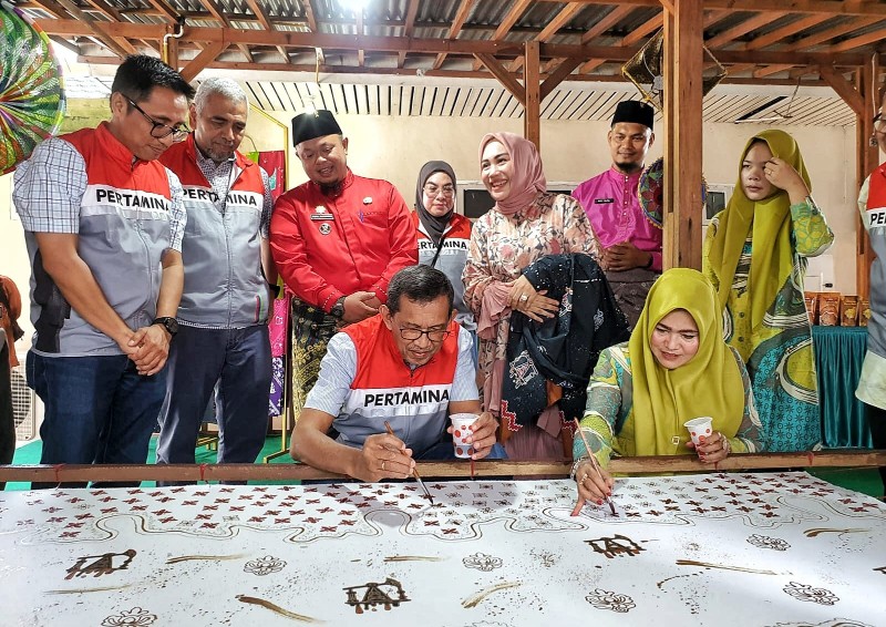 Torehan Canting Manajemen PHR untuk Kemajuan Batik Mandau