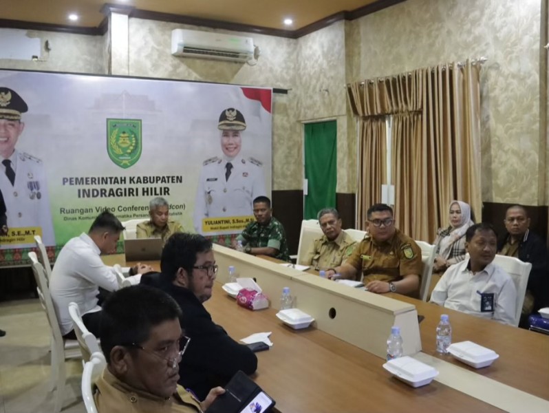 Pemkab Inhil Bahas Inflasi dan Potensi Ekonomi Halal dalam Vidcon Bersama Kemendagri