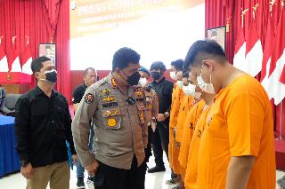 Gegara Simpan Ganja 1 Kg, Oknum Mahasiswa di Riau Dibekuk Tim Ditresnarkoba