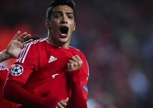 Raul Jimenez Tak Sabar Bertarung dengan Ronaldo, Mampukah?