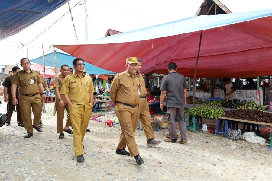 Pasca Diterjang Puting Beliung, Pedagang Berharap Pasar Pemkab Siak Bangun Pasar Permanen