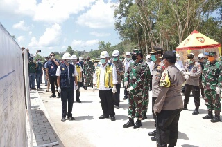 Bersama Kapolri Tinjau Pembangunan RS Covid-19 di Pulau Galang, Panglima TNI: Progres Sudah 78%