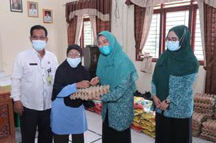 Rasidah Ajak Pengurus PKK Kecamatan dan Kampung Gemar Menabung