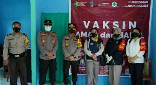 Batalion Vaksinator Covid-19 Polda Riau Bantu Pelaksanaan Vaksinasi Di Kabupaten Siak