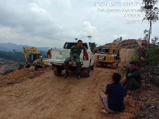 Operator Kabur, Jajaran DLHK Riau Kembali Amankan 2 Unit Alat Berat