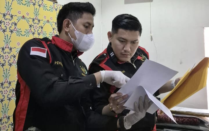 Cari Barang Bukti Dugaan Korupsi Jalan Sanglar-Pulau Kijang, Kejari Geledah Kantor PUPR Inhil