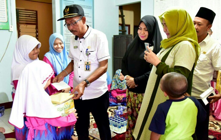 Kabid Humas & Protokol Santuni Anak Yatim