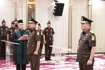 Wakil Jaksa Agung Lantik Asnawi Sebagai Kajati Sumbar, Hermanto Menjabat Direktur Perdata