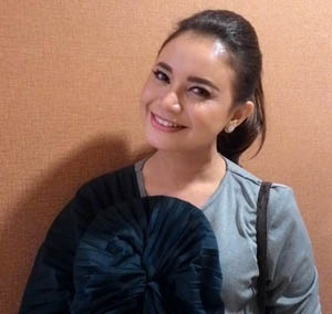 Konser Tahun Baru di Bali, Rossa Berikan Bantuan untuk Pengungsi Gunung Agung