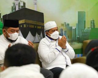 Lepas Keberangkatan JCH, Bupati Alfedri Mohon Doa untuk Keberkahan Kabupaten Siak