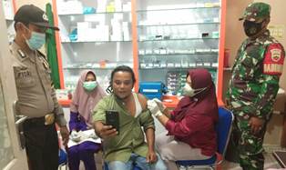 Selama Bulan Ramadhan Polres Siak Menggelar Vaksinasi pada Siang & Malam Hari