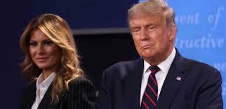 Trump dan Istrinya Sama-sama Ngetwitt Sebut Positif Corona 