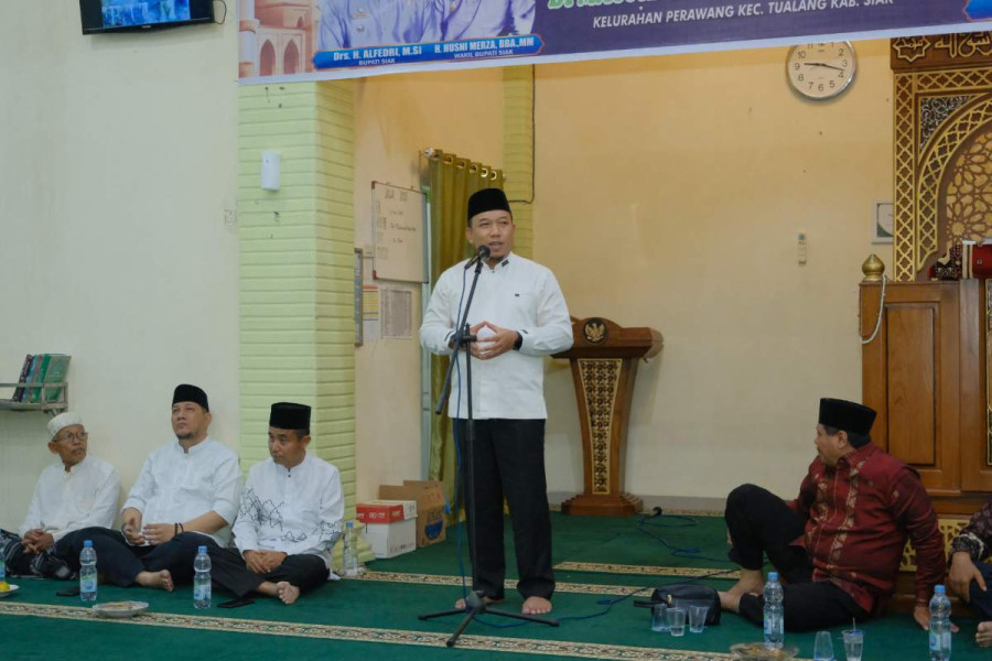 Safari Ramadhan Pemkab Siak, Husni Merza Sampaikan Pentingnya Berinfak