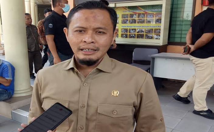 Ditanya Soal Sikap FKPMR dan PPMR Terhadap Bacagub M Nasir, Ketua Demokrat Riau Hanya Bilang Begini