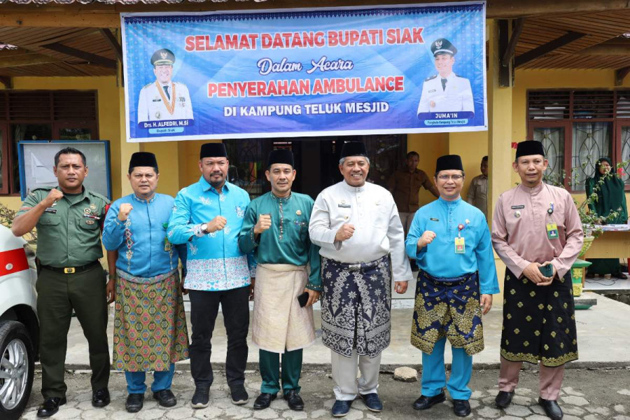 Kampung Jauh Dari Puskesmas di Siak Dapat Bantuan Ambulan dari Pemkab