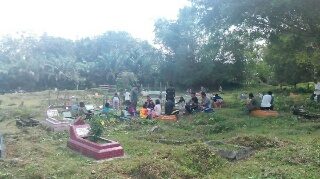 Jelang Ramadhan, Dua Desa Di Kecamatan Sentajo Raya Lakukan Goro Massal Pemakaman Umum